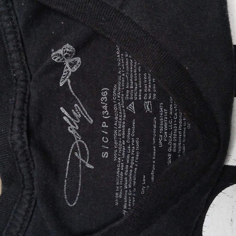 Black Graphics Tee - Picture 3 of 4